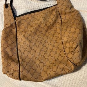 AUTHENTIC GUCCi Hobo Shoulder Bag